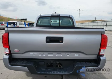 2017 Toyota Tacoma Double Cab z USA, uszkodzony, nr VIN 5TFAX5GN8HX077197